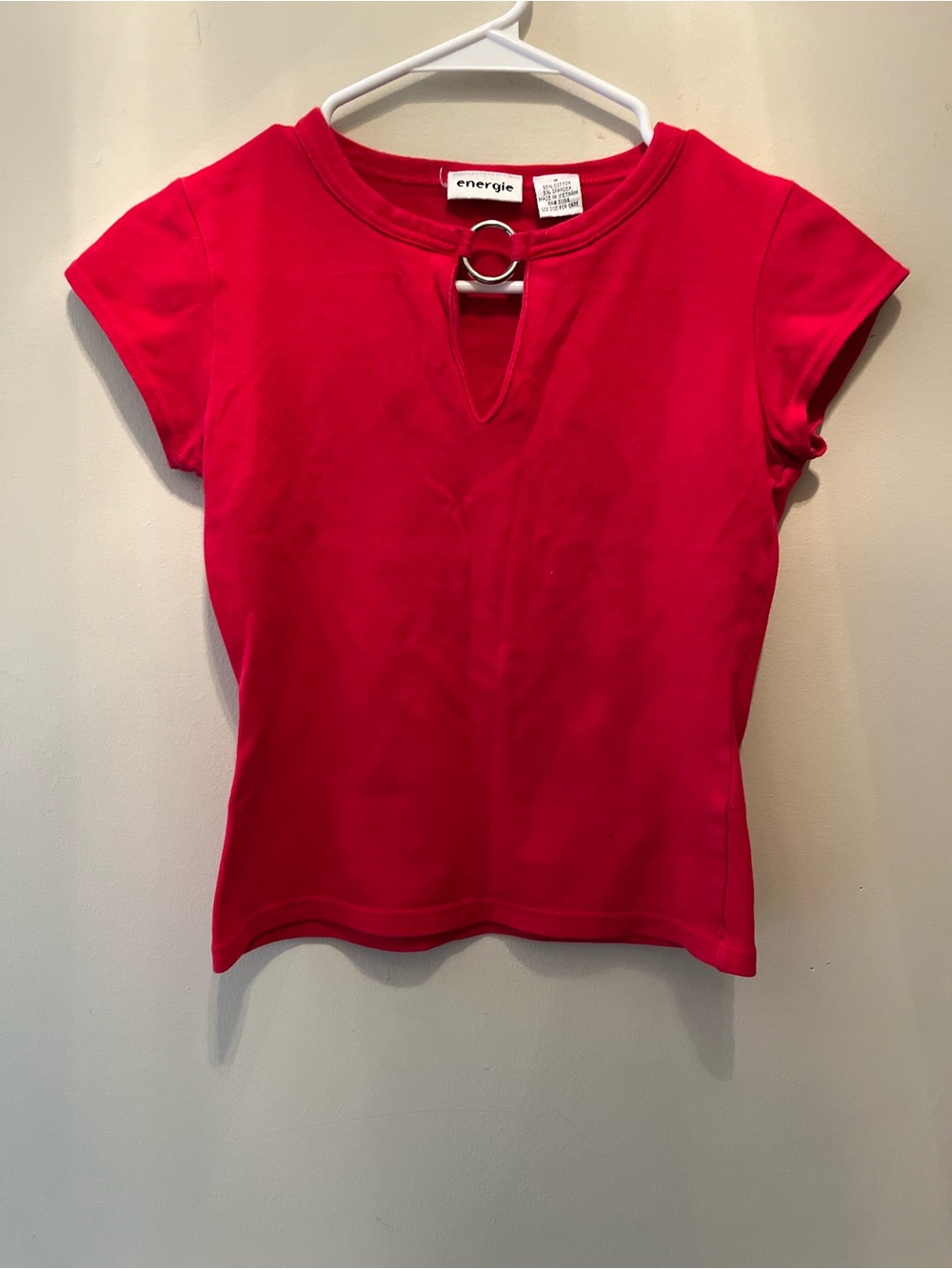 Vintage Y2K Energie Bright Red Short Sleeve Top with Silver Ring detail baby tee